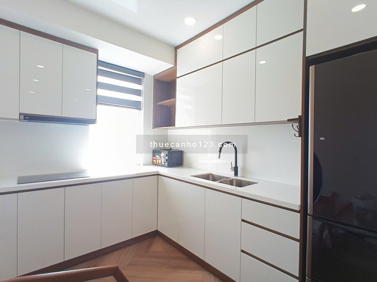 Cho thuê gấp căn hộ Q4 - Bến Vân Đồn, view BITEXCO, FULL nột thất, giá 15,5tr/tháng, 14tr5/ tháng