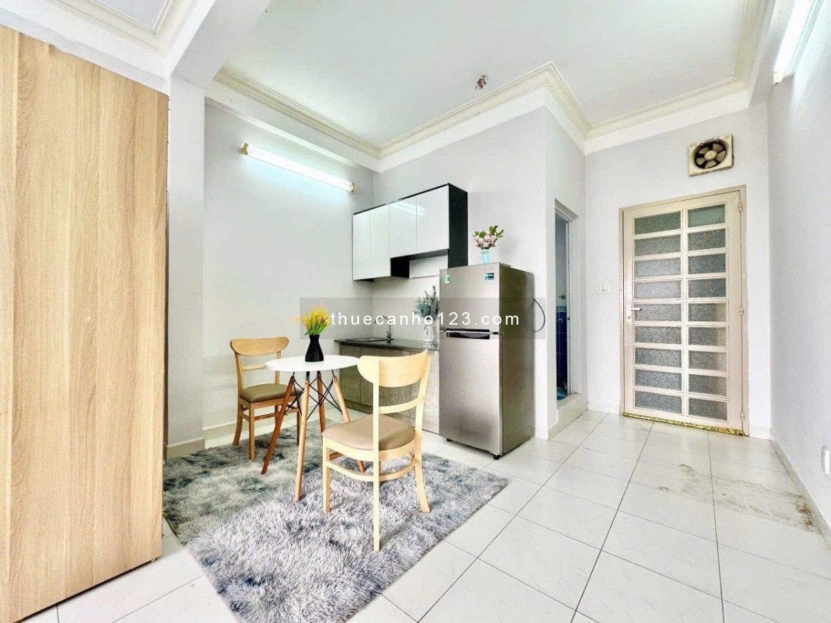 Căn hộ studio ban công full nội thất rộng 40m2 Gần lăng cha cả ngã tư bảy hiên quận tân bình
