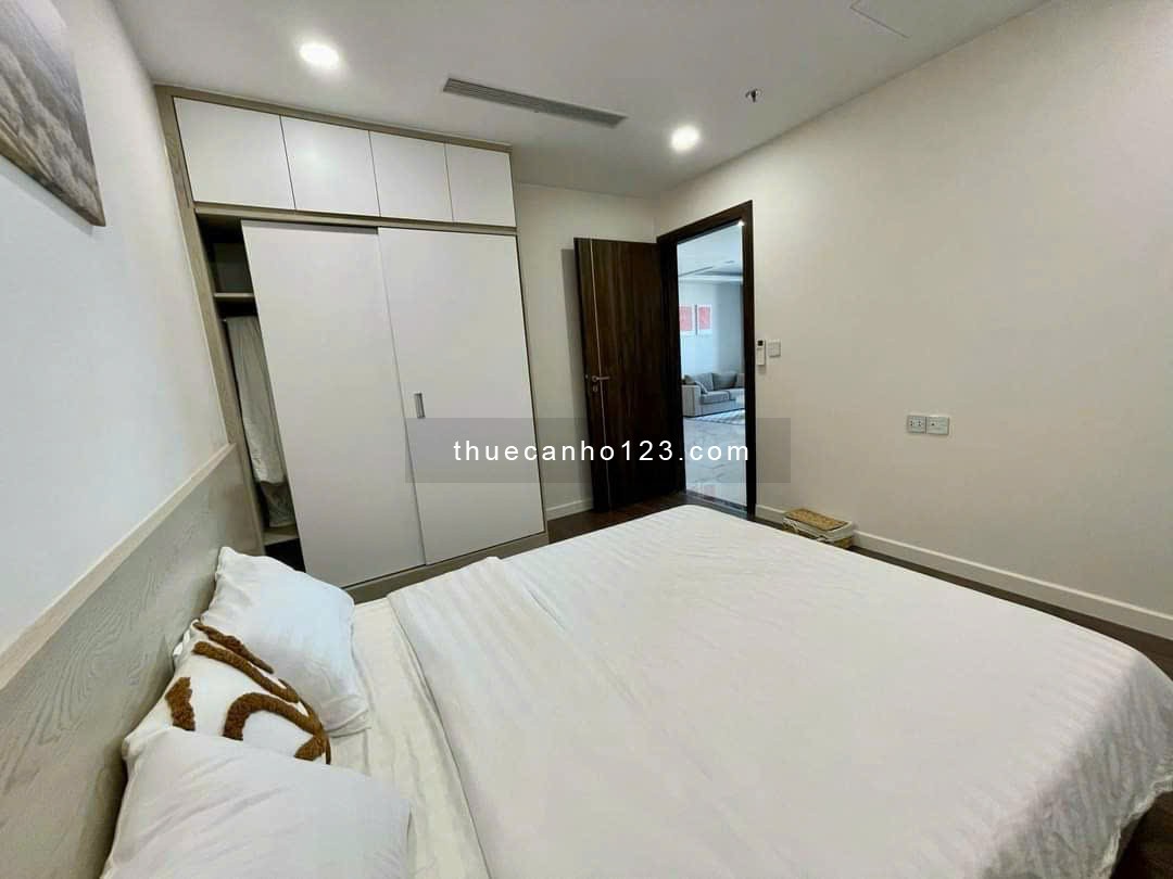 Cho thuê căn hộ 2PN +1 PLV, Diện tích 85.6m2, rộng rãi, tầng cao, nội thất đẹp