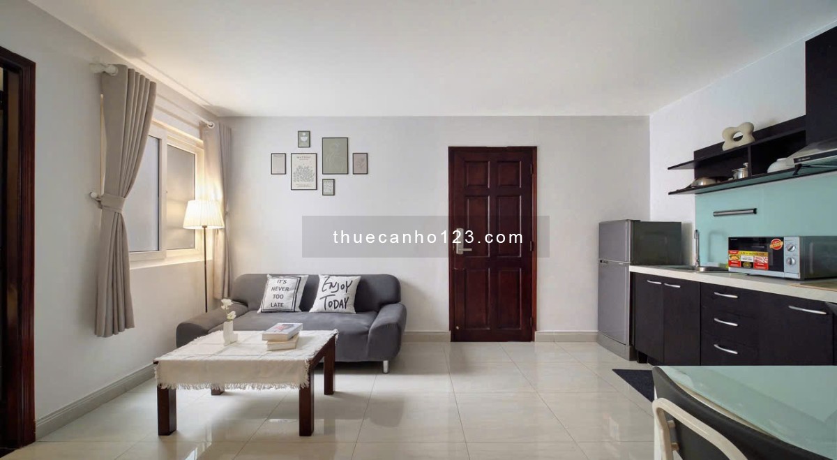 Cho thuê căn hộ 1 phòng ngủ 40M² có ban công thoáng mát gần Sân Bay Tân Sơn Nhất, Tân Bình