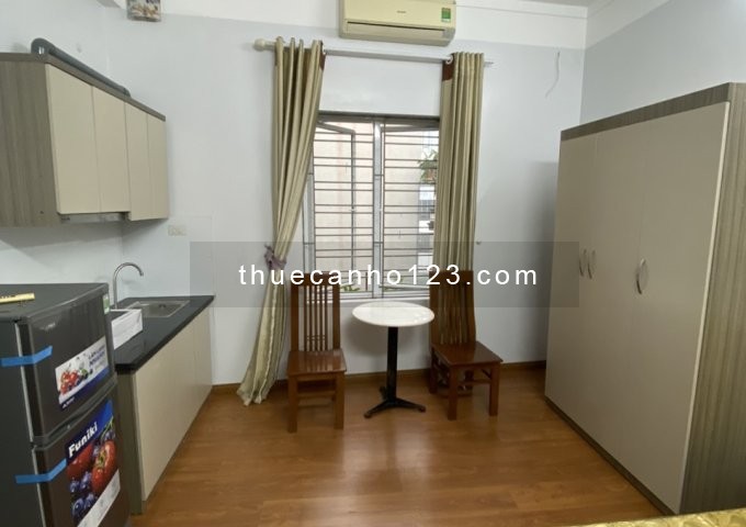 Cho thuê Căn chung cư mini giá rẻ tại Số 98 Ngõ 116 Phan Kế Bính, Cống Vị, Ba Đình. Chỉ 4tr