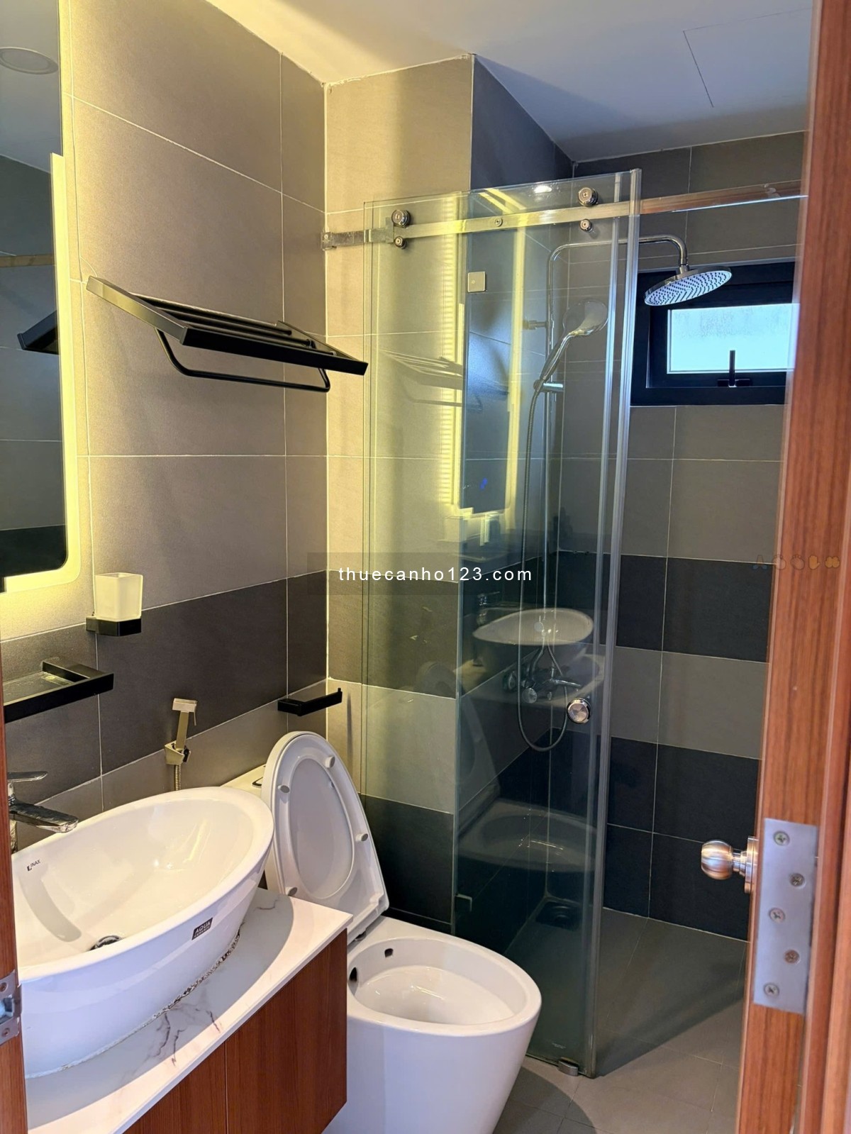 cho thuê căn góc 2pn, full nội thất, 65m², giá 15 triệu/tháng