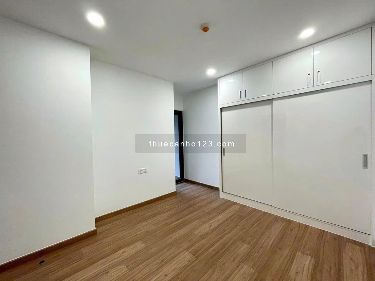 Cho thuê căn hộ 2pn, 1wc, 52m², nội thất cơ bản, giá 13 triệu/tháng