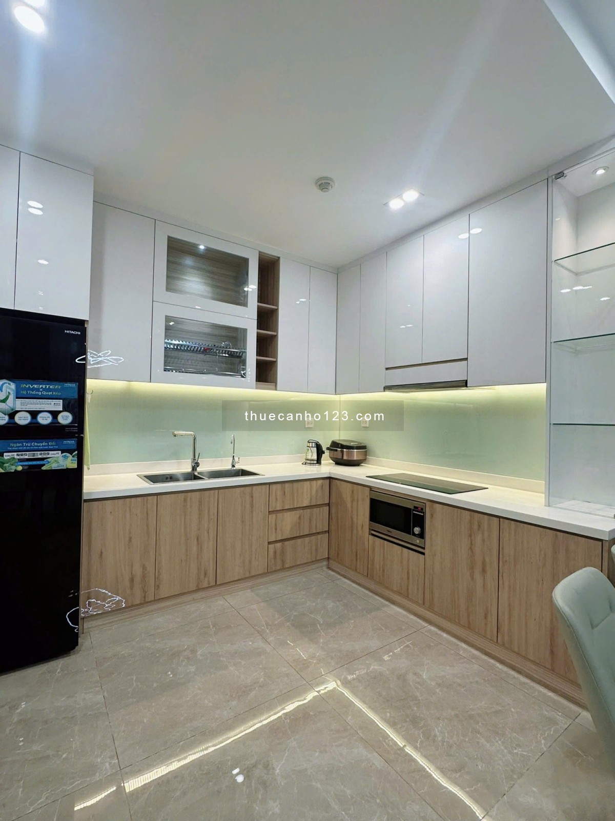 Cho thuê căn hộ Sunrise City gần Lotte Mart quận 7 | 2PN – 2WC | 99m², Full nội thất