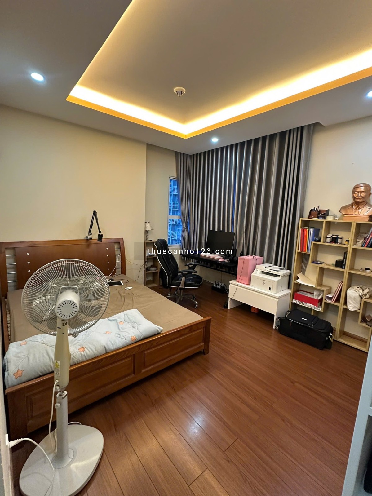 Cho thuê căn hộ 3PN tại Sunrise City North