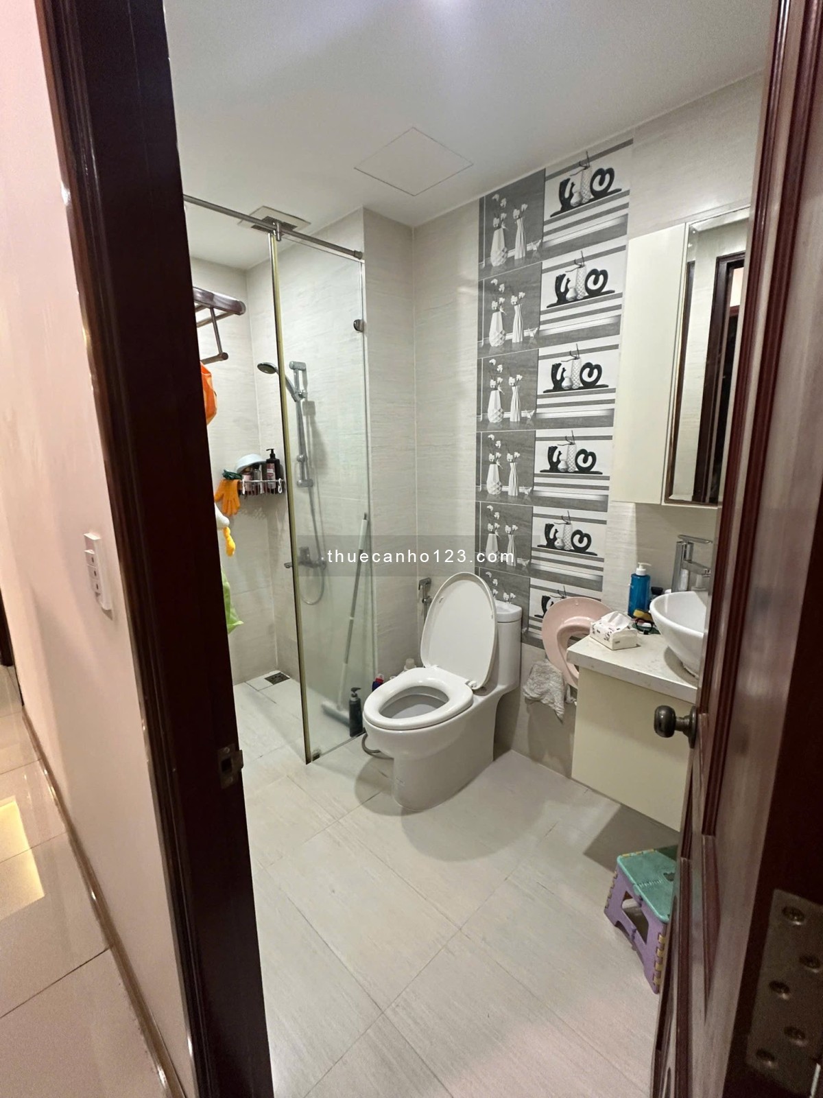 Cho thuê căn hộ 3PN tại Sunrise City North