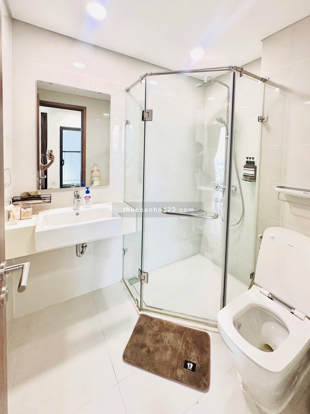 Eco Green Sài Gòn quận 7 cho thuê căn hộ 2pn, 1wc, 52m², full nội thất, giá 14,5 triệu