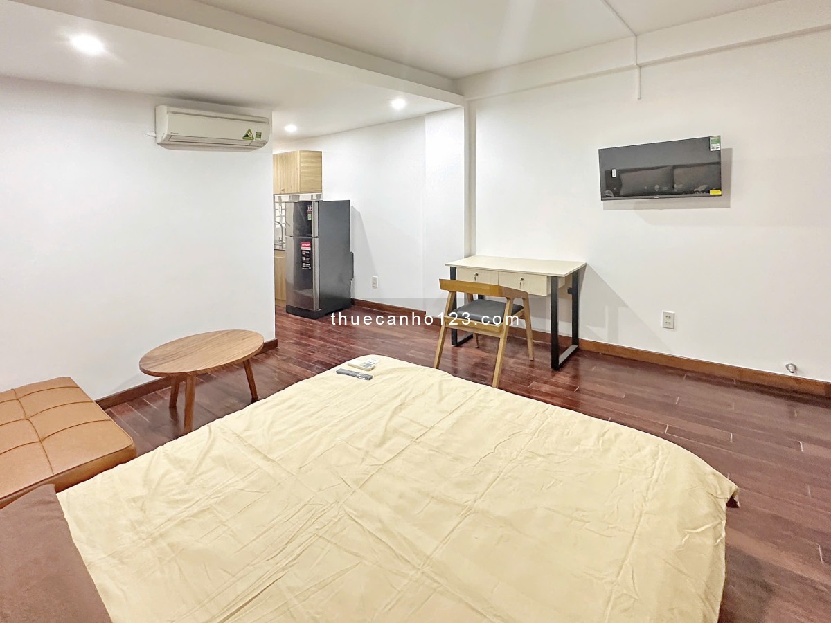 Cho thuê căn hộ Studio Cửa sổ Q1 gần cầu Calmette, cầu Ông Lãnh, chợ Bến Thành, Takashimaya