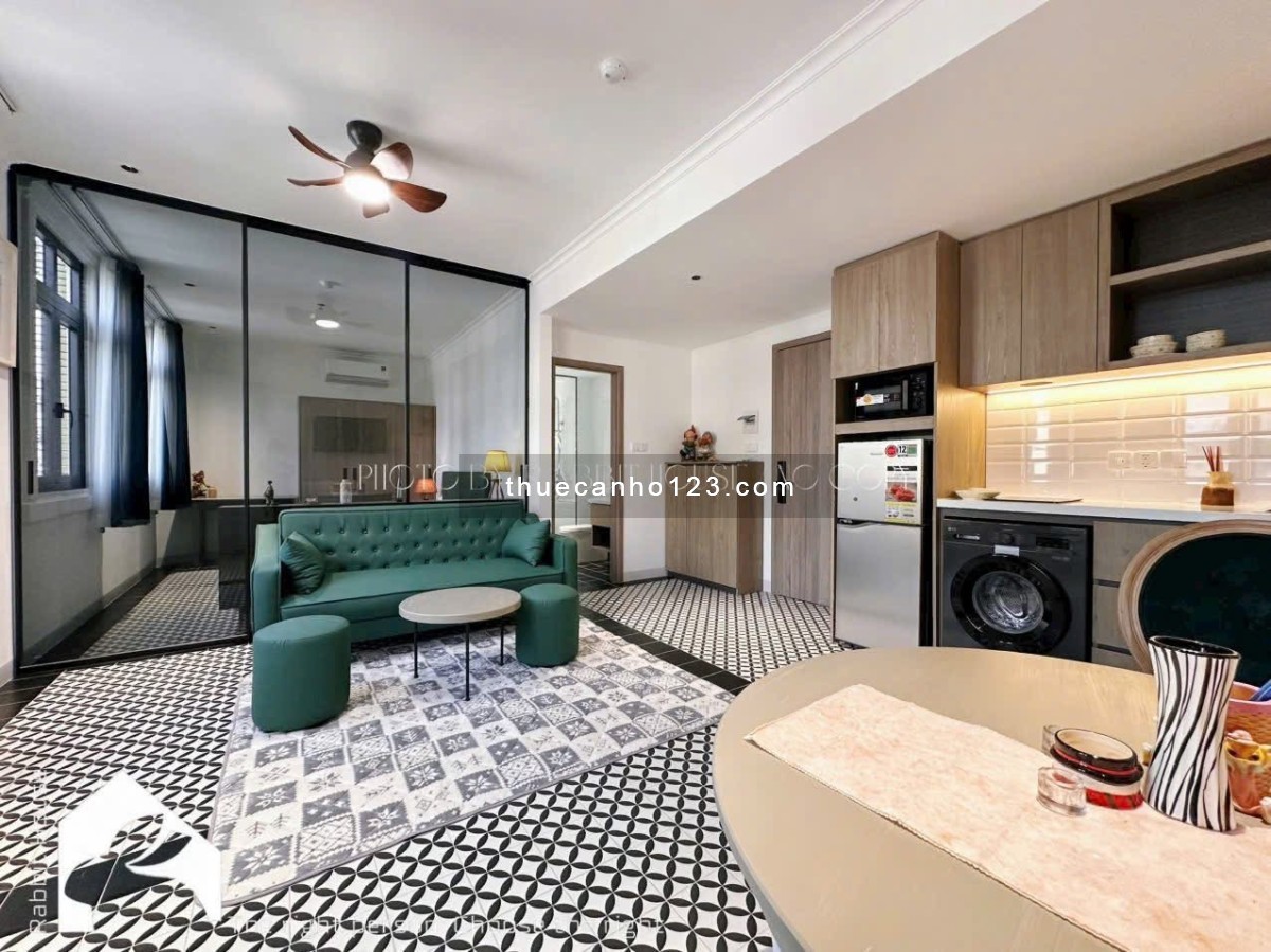 Cho thuê Căn hộ Dịch Vụ gần Q1, Q2 Mới ngay Ngã tư Hàng Xanh Full NT 40m2 Cửa sổ lớn Nguyễn Gia Trí