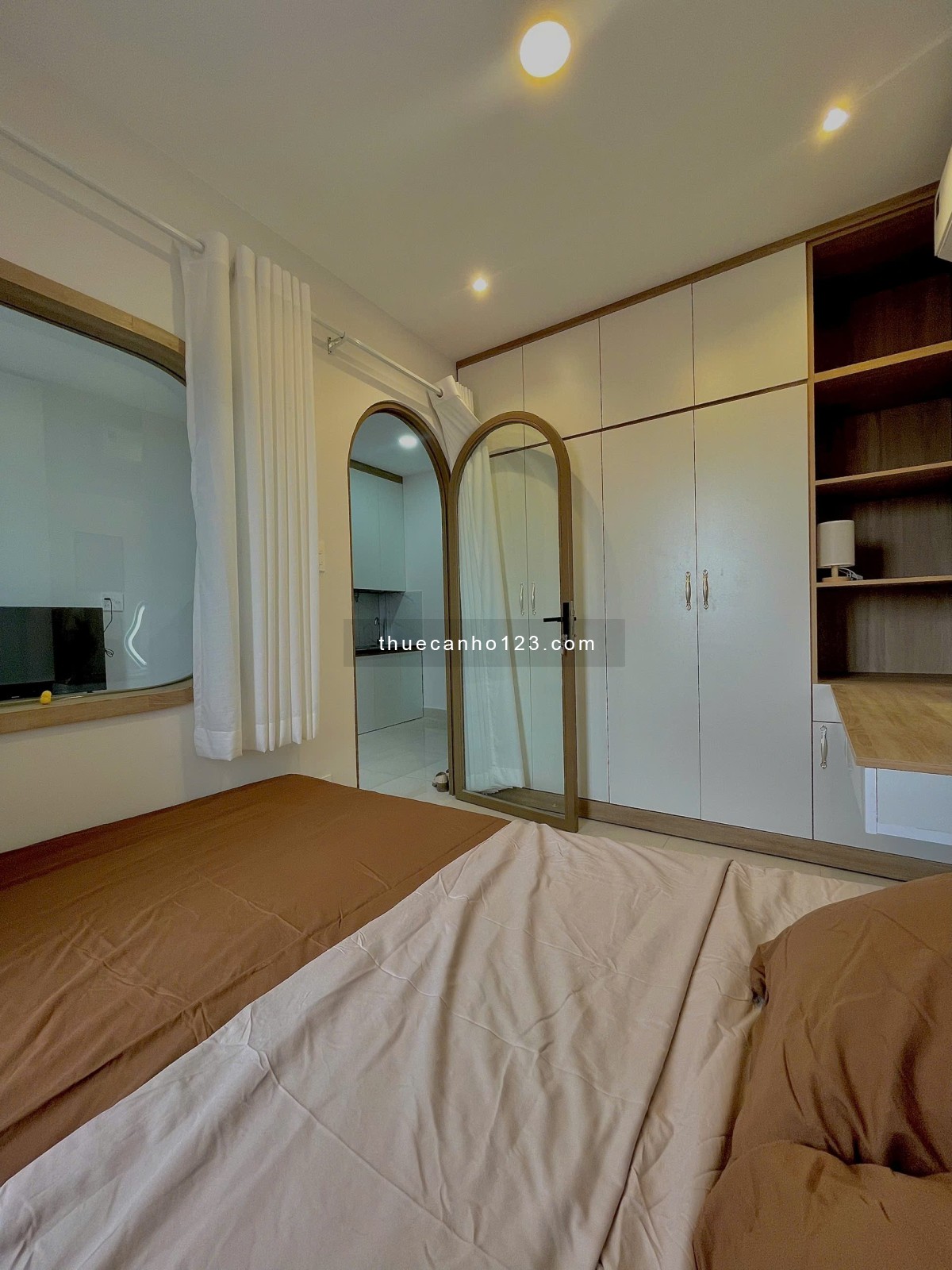 Cho thuê căn hộ 1pn – Ban công thoáng – Gần Sân Bay Tân Sơn Nhất & Etown Công Viên Hoàng Văn Thụ