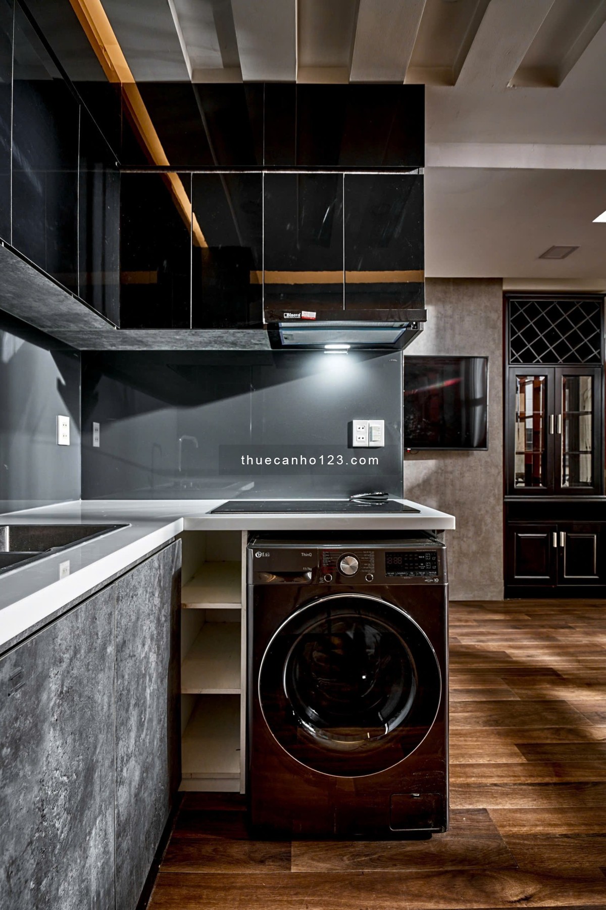 Cho thuê căn hộ 1pn – Ban công thoáng – Gần Sân Bay Tân Sơn Nhất & Etown Công Viên Hoàng Văn Thụ