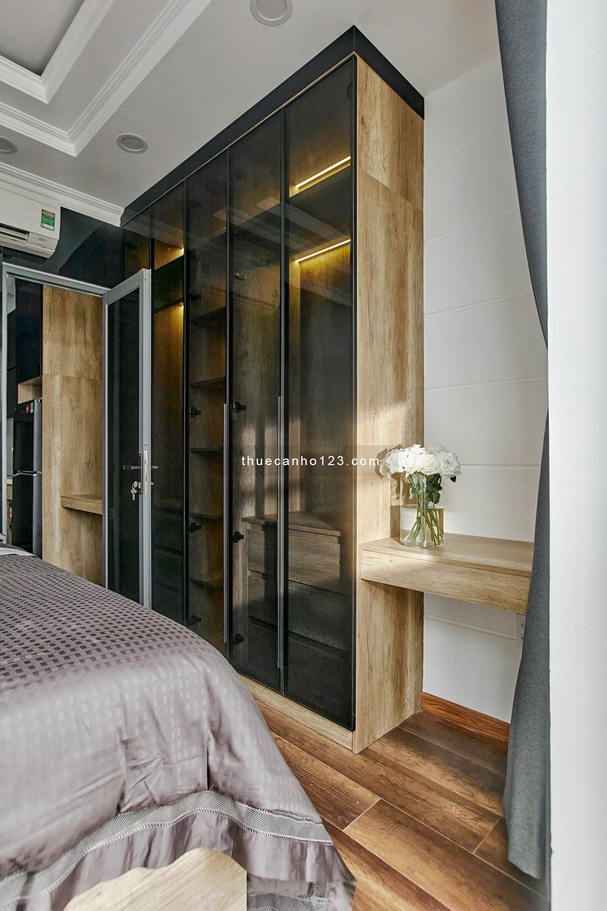 Cho thuê căn hộ 1pn – Ban công thoáng – Gần Sân Bay Tân Sơn Nhất & Etown Công Viên Hoàng Văn Thụ