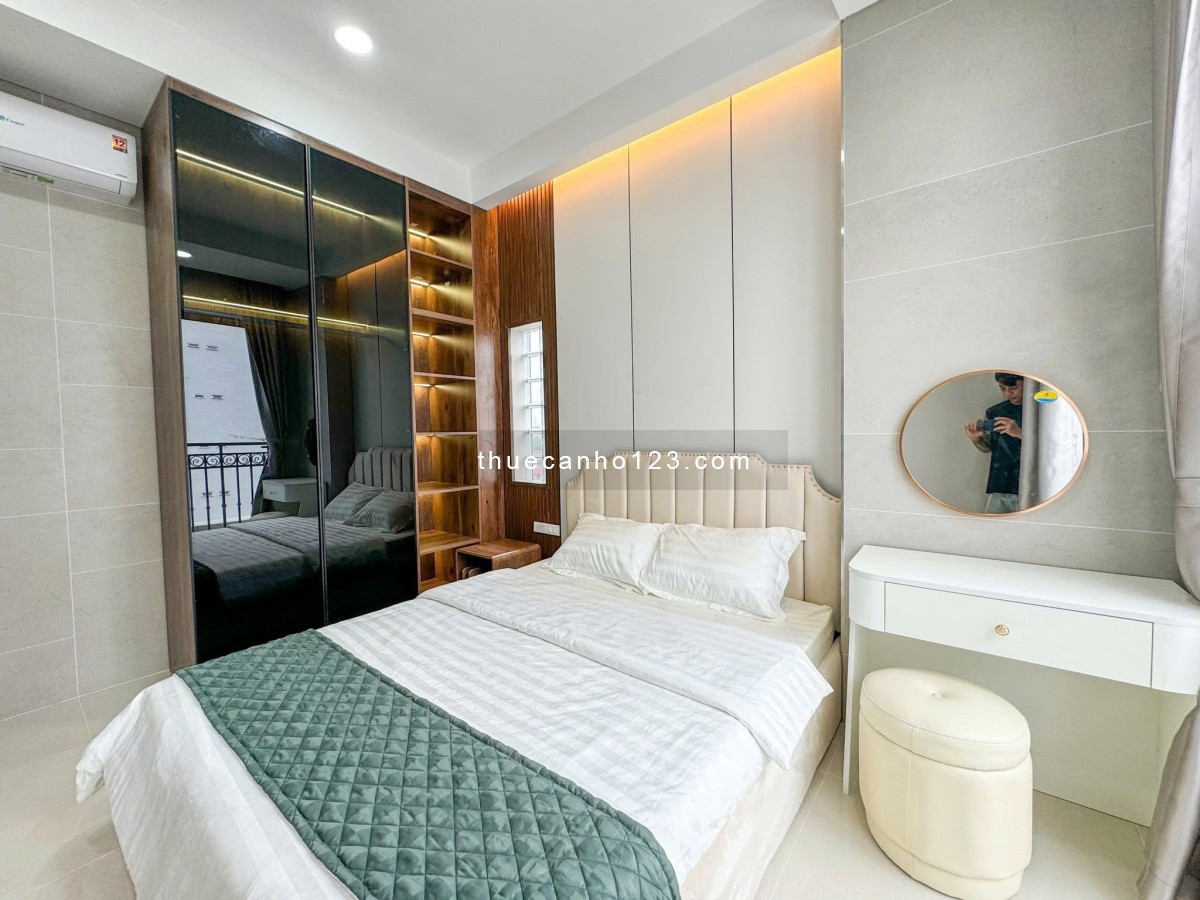 Căn hộ studio ban công full nội thất máy giặt riêng gần vòng xoang lăng cha cả cv hoàng văn thụ