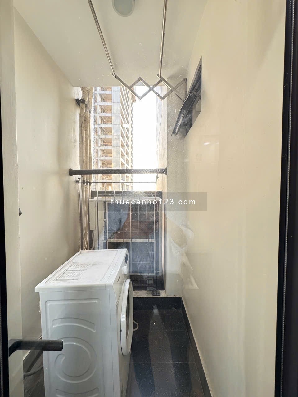 Cho thuê căn hộ Sunshine Sky City 2PN2WC 75m2 full Nội Thất Giá hợp lí 16tr