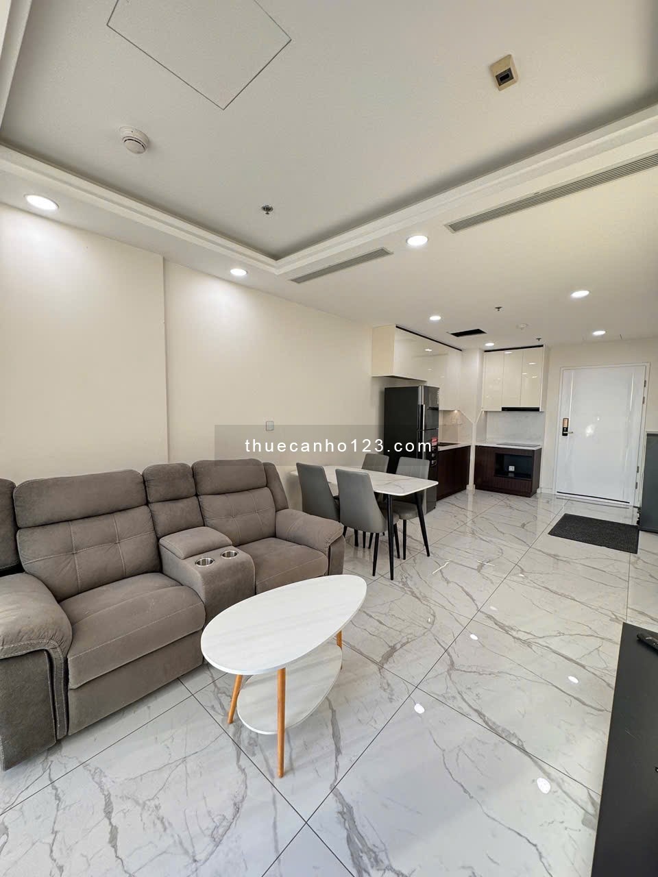 Cho thuê căn hộ Sunshine Sky City 2PN2WC 75m2 full Nội Thất Giá hợp lí 16tr