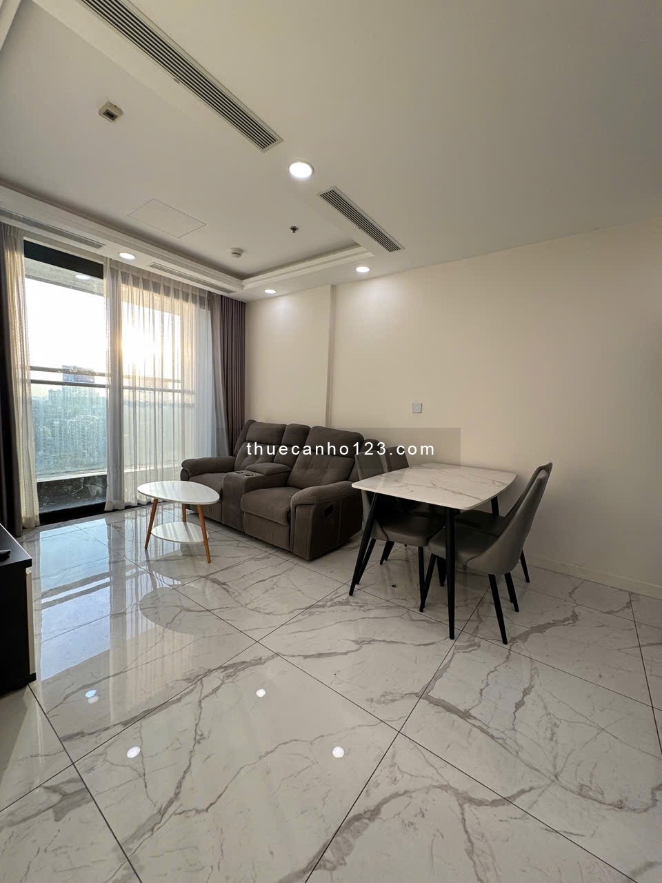 Cho thuê căn hộ Sunshine Sky City 2PN2WC 75m2 full Nội Thất Giá hợp lí 16tr