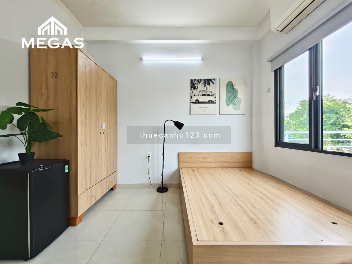 Trống sẵn phòng ban công giá rẻ, Free phí quản lý khu Ven Sông cạnh đh RMIT, Him Lam, Phú Mỹ Hưng