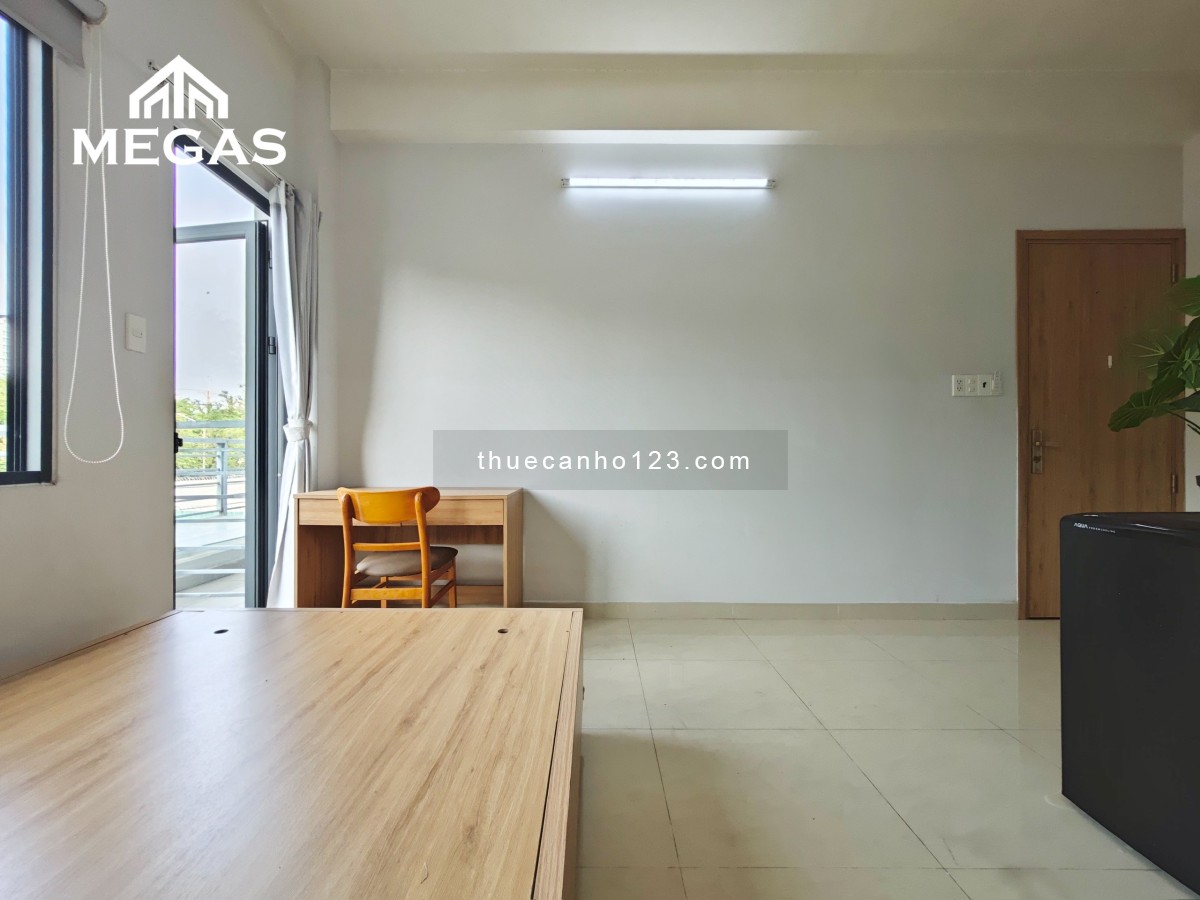 Trống sẵn phòng ban công giá rẻ, Free phí quản lý khu Ven Sông cạnh đh RMIT, Him Lam, Phú Mỹ Hưng