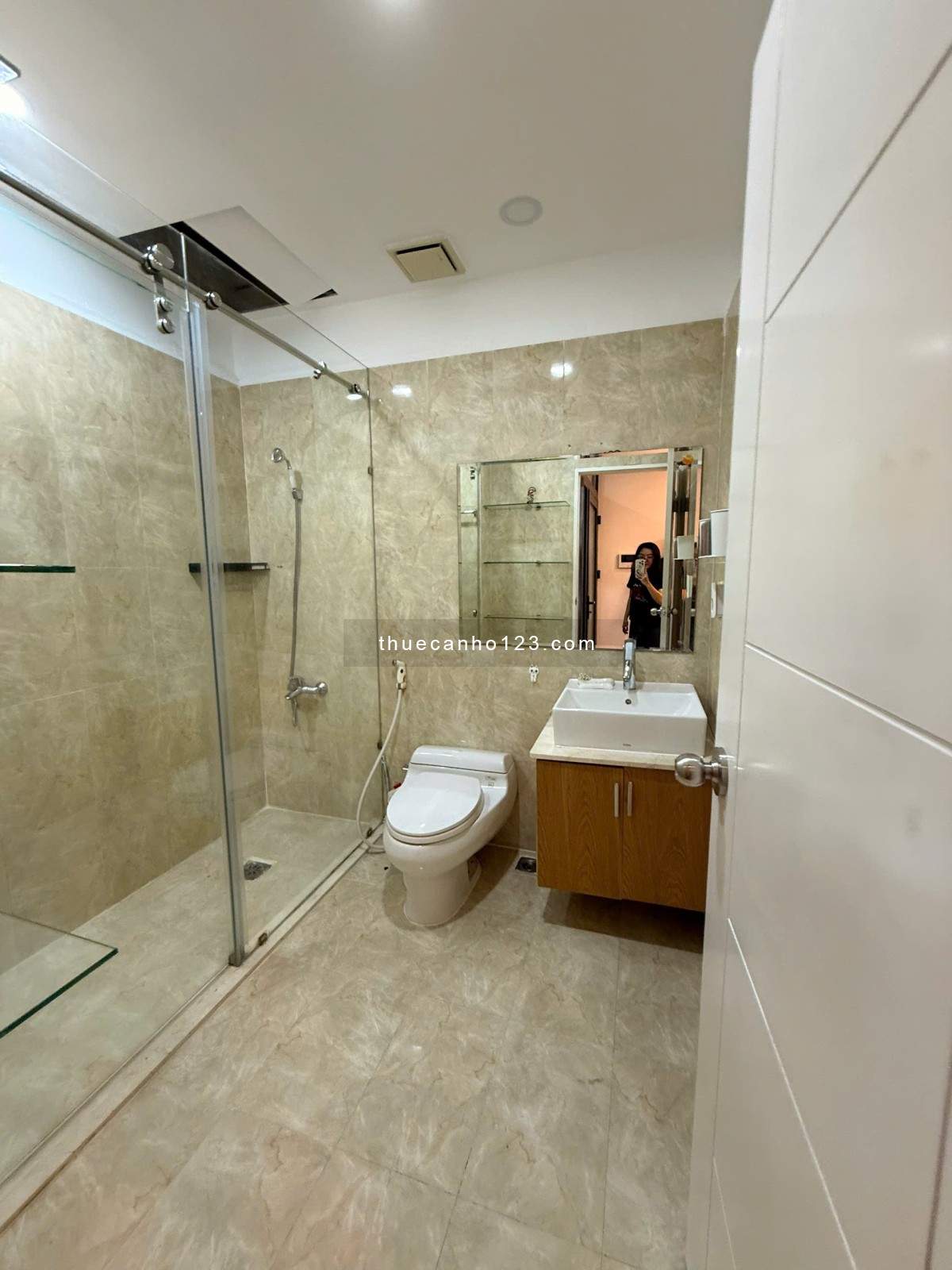 Cho Thuê Căn Hộ The Flemington - 116m² - 3PN - Nội Thất Cao Cấp - Căn góc - Lầu Cao - View Đẹp