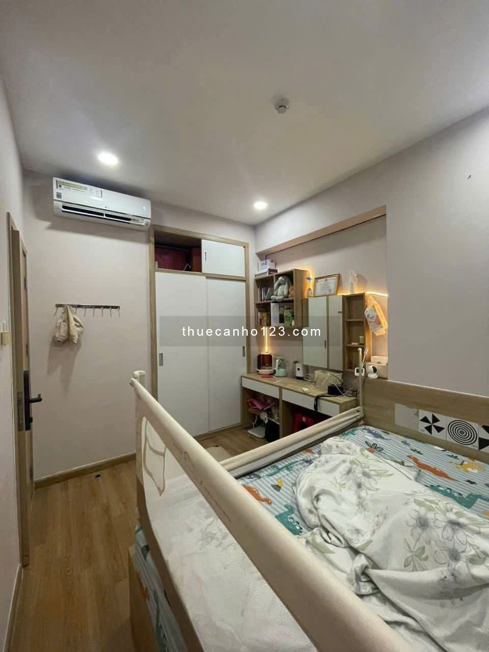 Chung cư Carillon 1, Hoàng Hoa Thám, TB: 1p ngủ rộng, full NT, 50m2, 10,5tr