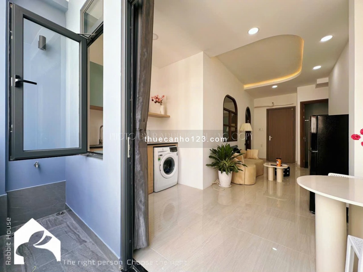 Cho Thuê Căn Hộ 1PN Ban Công Siêu Thoáng – Máy Giặt Riêng ngay Khu K300, Công Viên Hoàng Văn Thụ