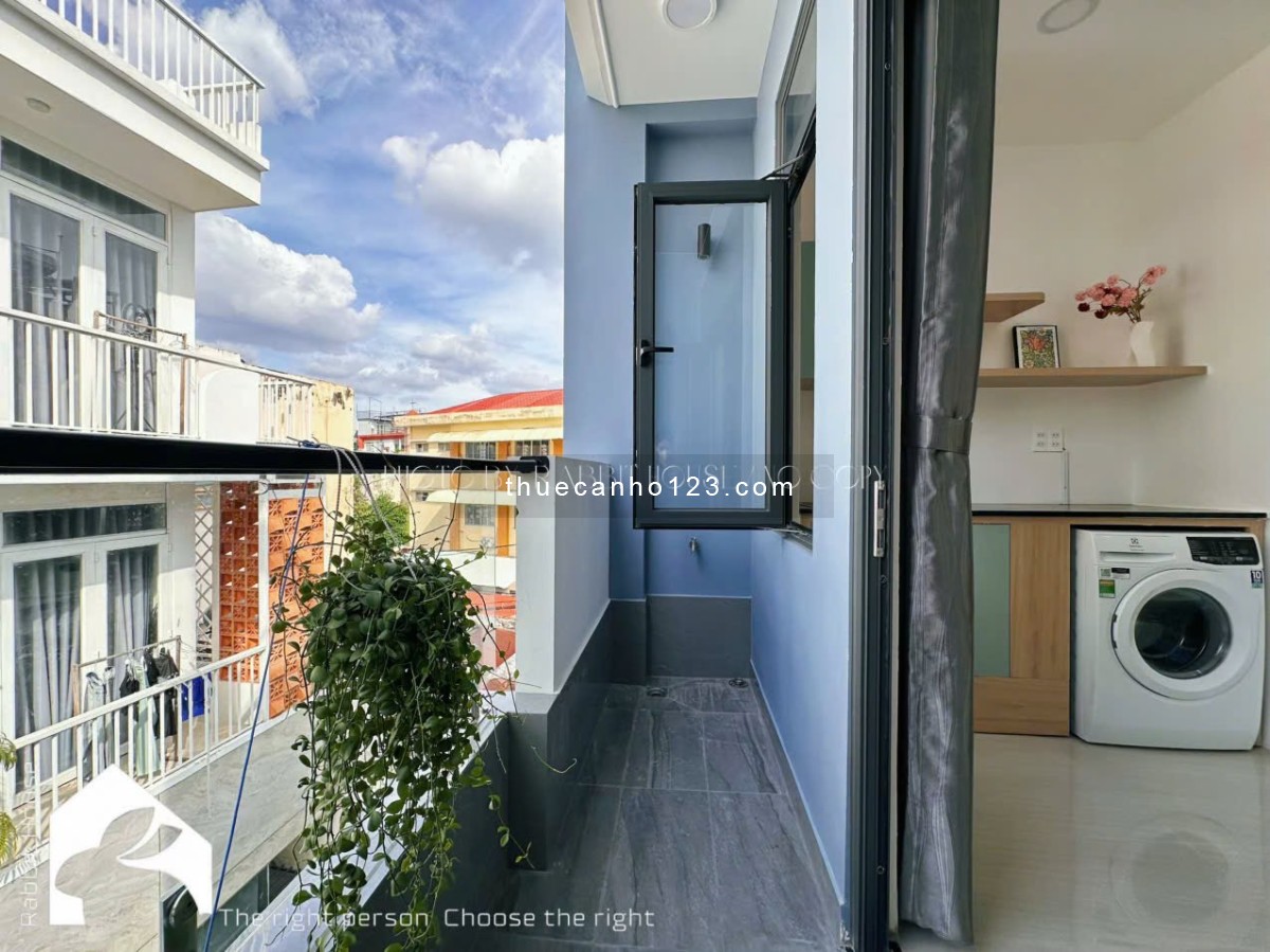 Cho Thuê Căn Hộ 1PN Ban Công Siêu Thoáng – Máy Giặt Riêng ngay Khu K300, Công Viên Hoàng Văn Thụ