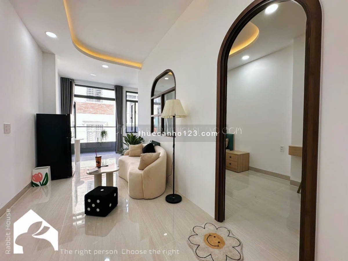 Cho Thuê Căn Hộ 1PN Ban Công Siêu Thoáng – Máy Giặt Riêng ngay Khu K300, Công Viên Hoàng Văn Thụ