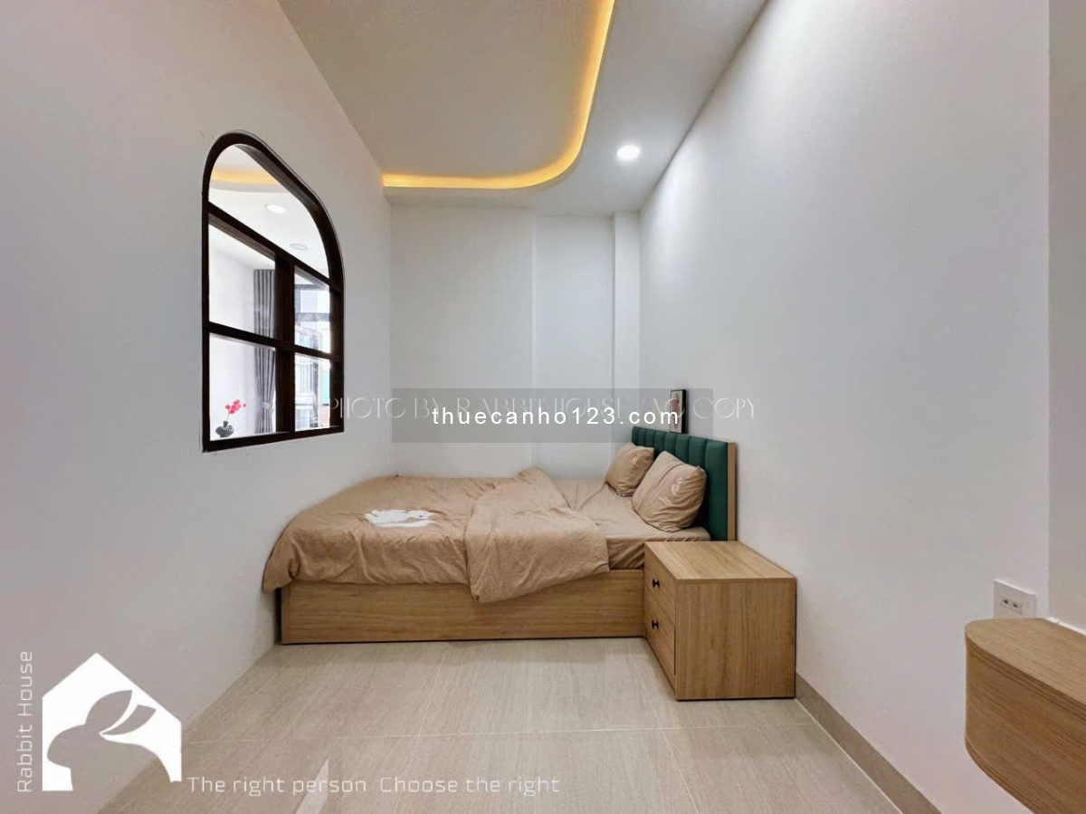 Cho Thuê Căn Hộ 1PN Ban Công Siêu Thoáng – Máy Giặt Riêng ngay Khu K300, Công Viên Hoàng Văn Thụ