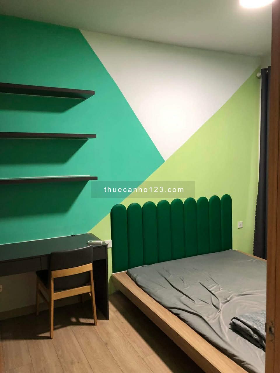 Cho thuê căn hộ 3PN tại Celadon city phân khu Emerald, 98m2,3PN,Nội thất đầy đủ, dọn ở liền