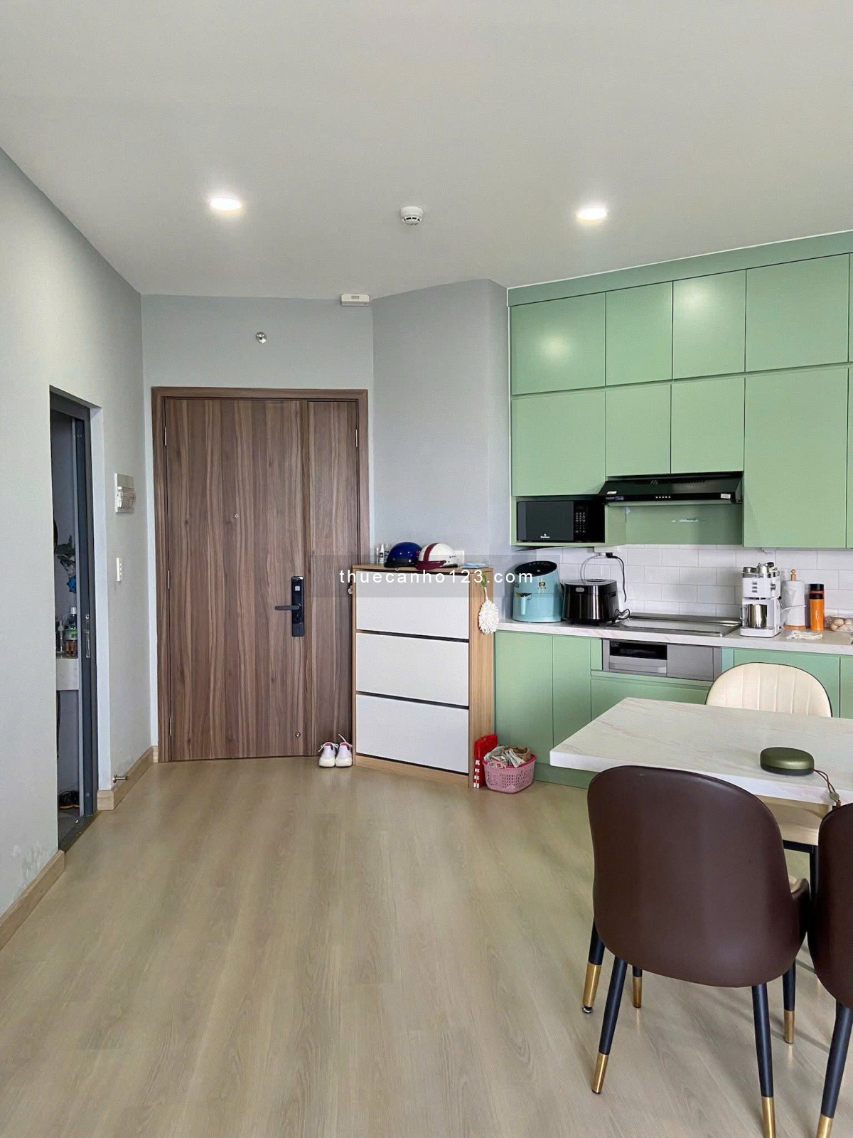 Căn hộ Cộng Hòa Garden,TB căn 1p ngủ, Nội thất mới 10tr5/th.