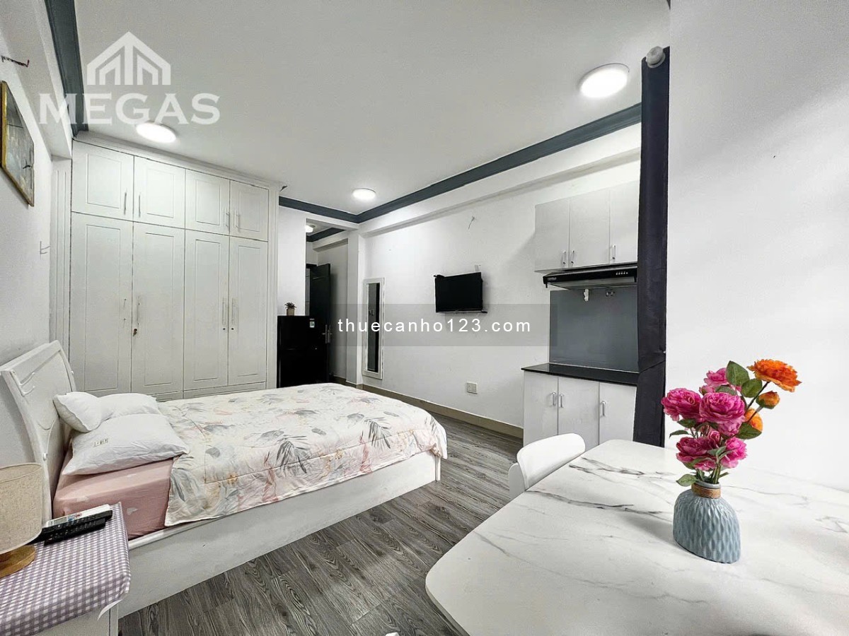 Cho thuê căn hộ Studio Ban công thoáng mát Q1 gần Ngã Sáu Phù Đổng, công viên Tao Đàn, chợ Bến Thành