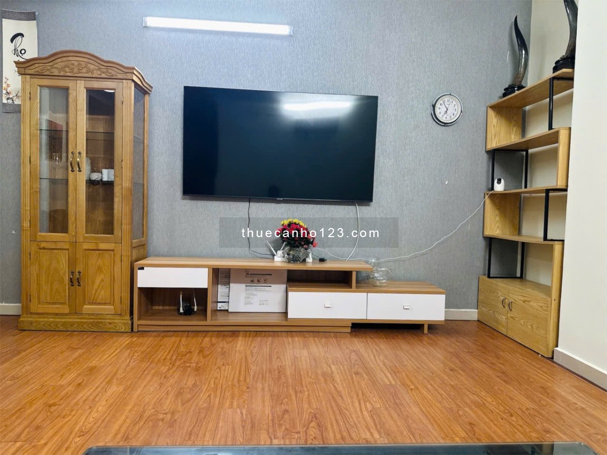 Cho thuê căn hộ 3PN tại Oriental Plaza Âu cơ, 103m2, 3PN, 2WC, Nội thất đầy đủ, giá thuê 16tr/th