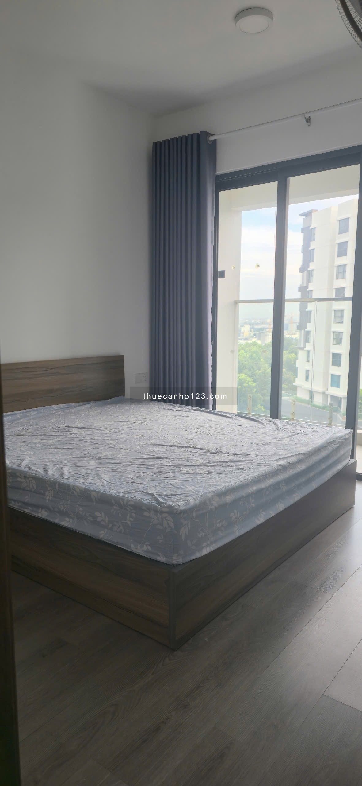 Cho thuê căn hộ Diamond Alnata, 85m2, 2PN, 2WC, Nội thất đầy đủ, giá tốt chỉ 17tr/th( Bao phí Qly )