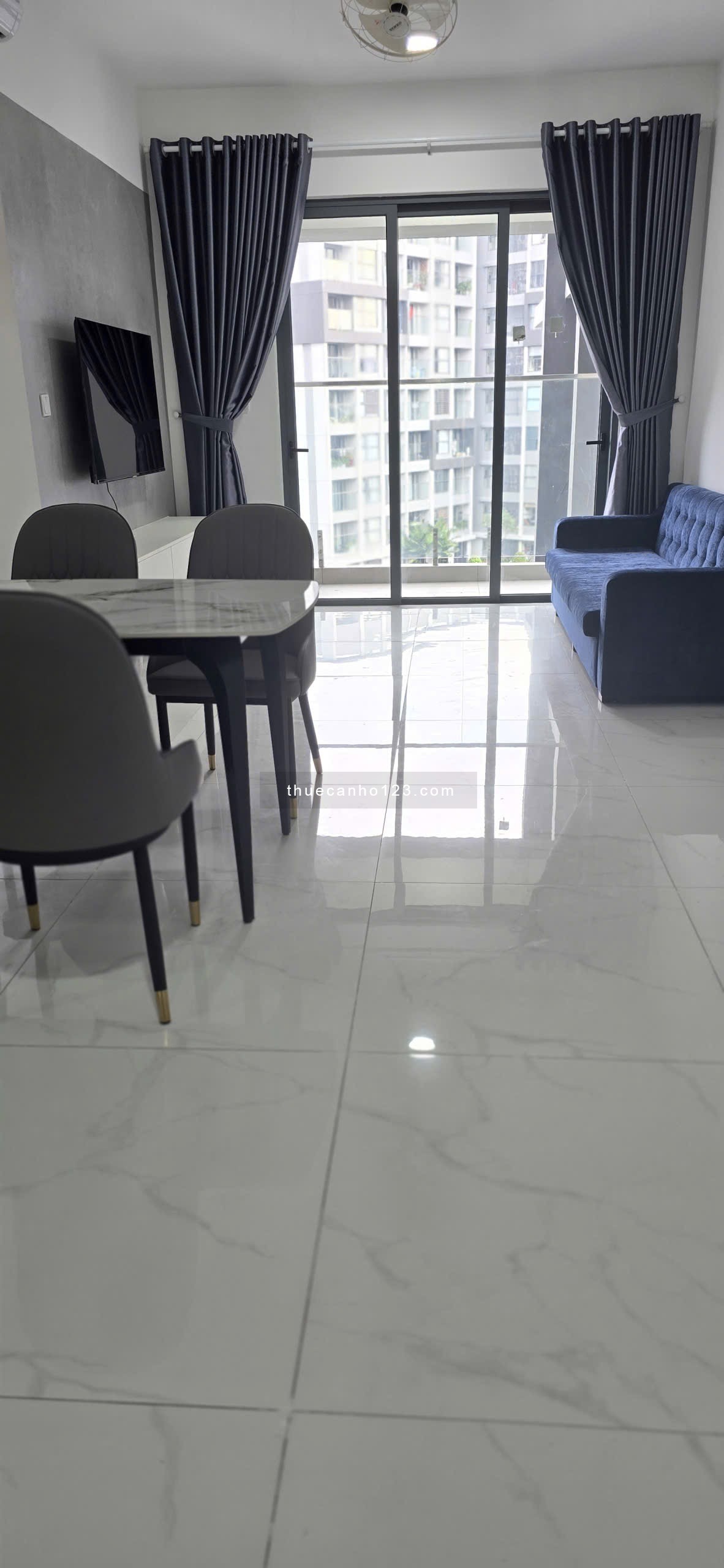 Cho thuê căn hộ Diamond Alnata, 85m2, 2PN, 2WC, Nội thất đầy đủ, giá tốt chỉ 17tr/th( Bao phí Qly )