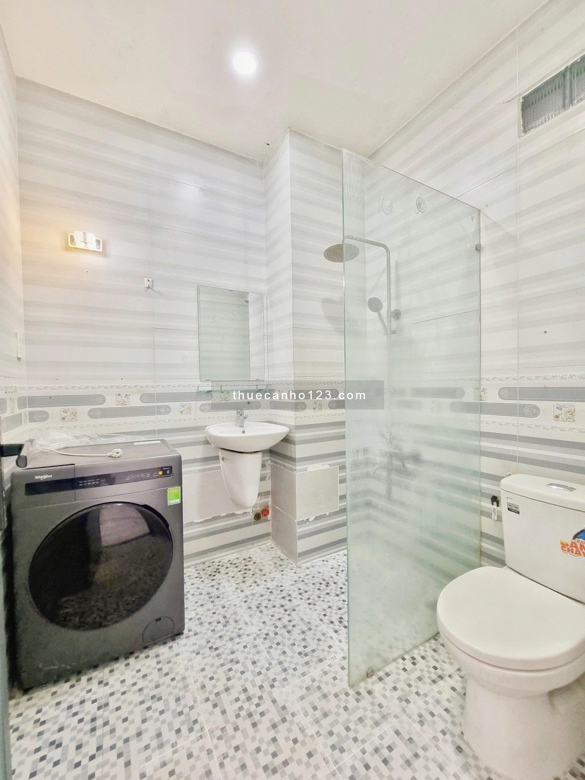 Căn hộ 1pn tách bếp ban công full nội thất gần sân bay tân sơn nhất cv Hoàng Văn Thụ Tân Bình