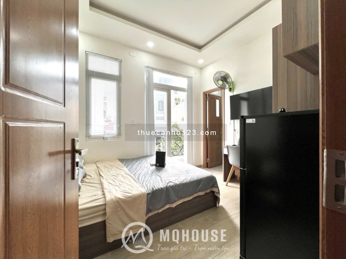 Studio ban công full nội thất rộng 35m2 gần vòng xoay lăng cha cả sân bay tân sơn nhất quận tân bình