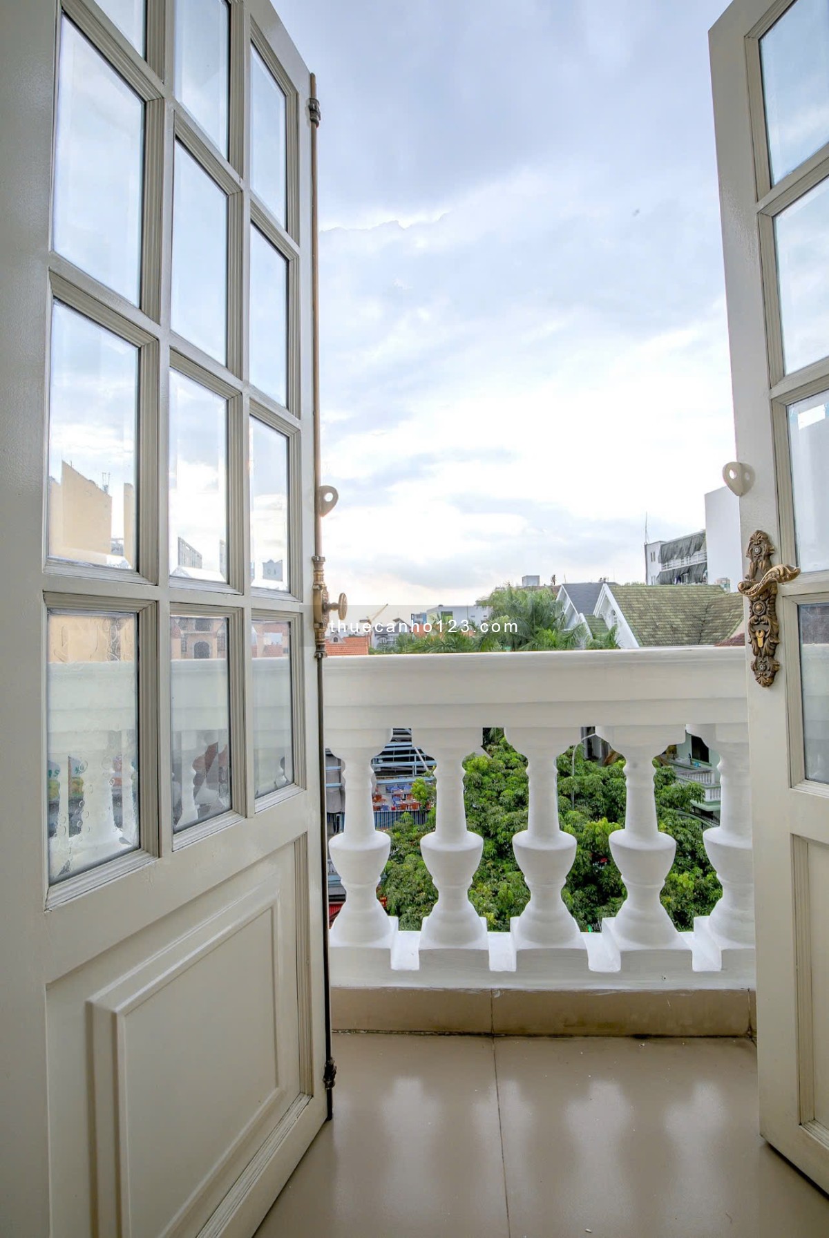 Căn hộ 1pn ban công full nội thất rộng 40m2 gần cv hoang văn thụ sân bay quận tân bình