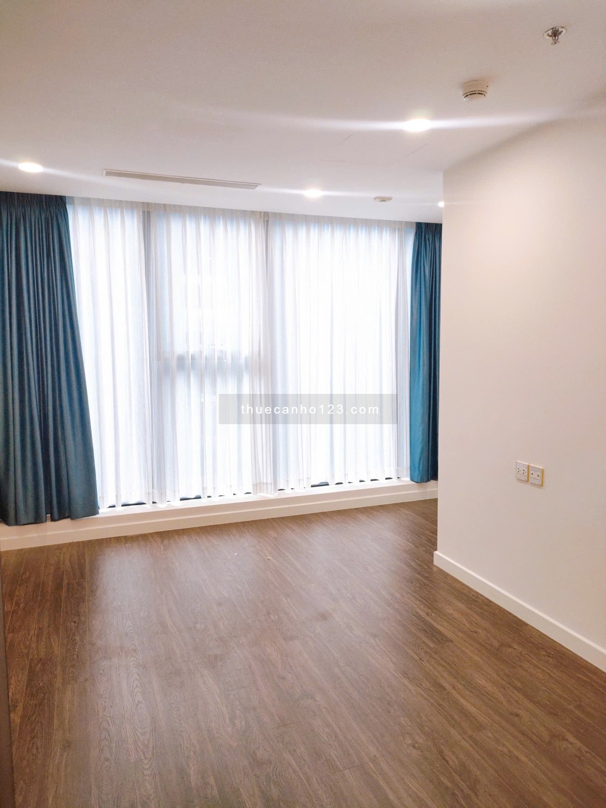 Cho Thuê Căn Hộ 2PN 84m2 Giá tốt 13.5tr/th, chung cư sunshine sky city