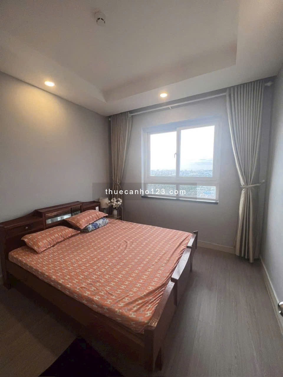 Căn 1p ngủ C/c Phạm Văn Hai- Tân Bình có nội thất giá 11tr/th