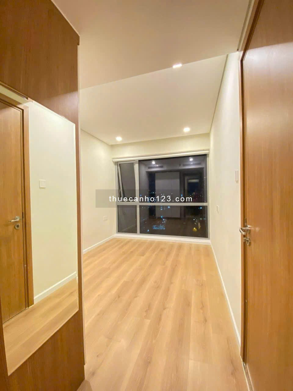 Căn hộ cao cấp 1p ngủ Cộng Hòa Garden, giá thuê 11tr