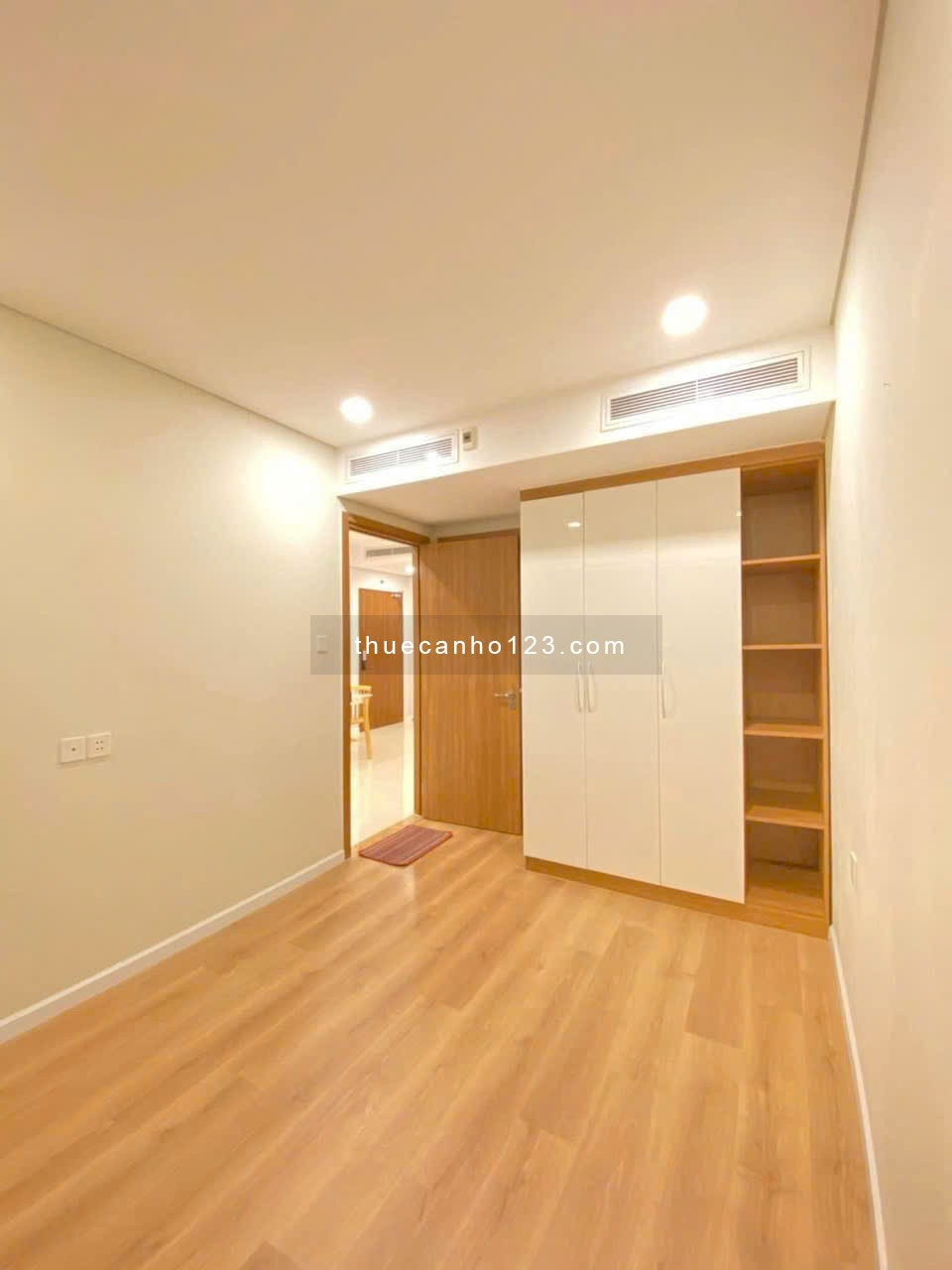 Căn hộ cao cấp 1p ngủ Cộng Hòa Garden, giá thuê 11tr