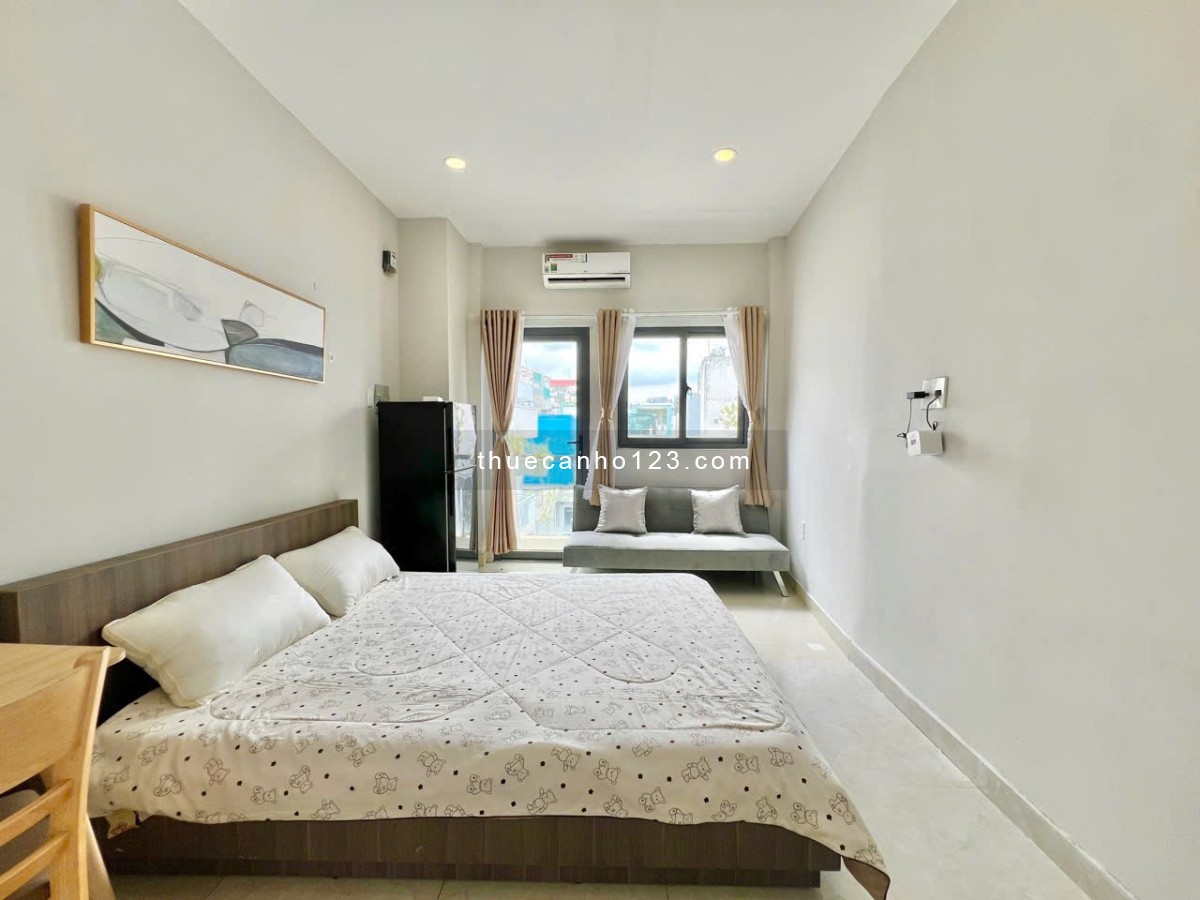 Cho thuê căn hộ Studio Ban công, Tách bếp Q4 gần ĐH Luật, ĐH Nguyễn Tất Thành, cầu Khánh Hội