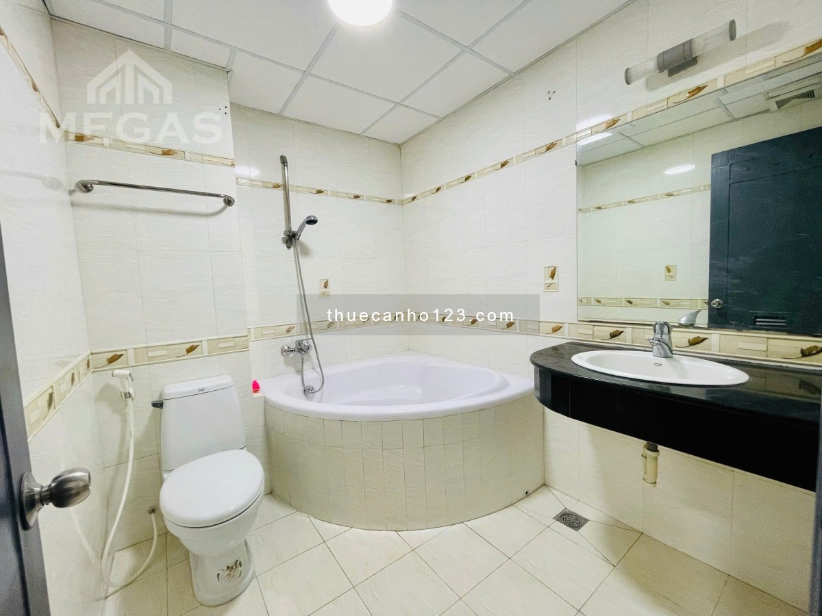 Cho thuê căn hộ ban công full nội thất Q1, ngay công viên Tao Đàn, nút giao Phù Đổng, chợ Bến Thành,