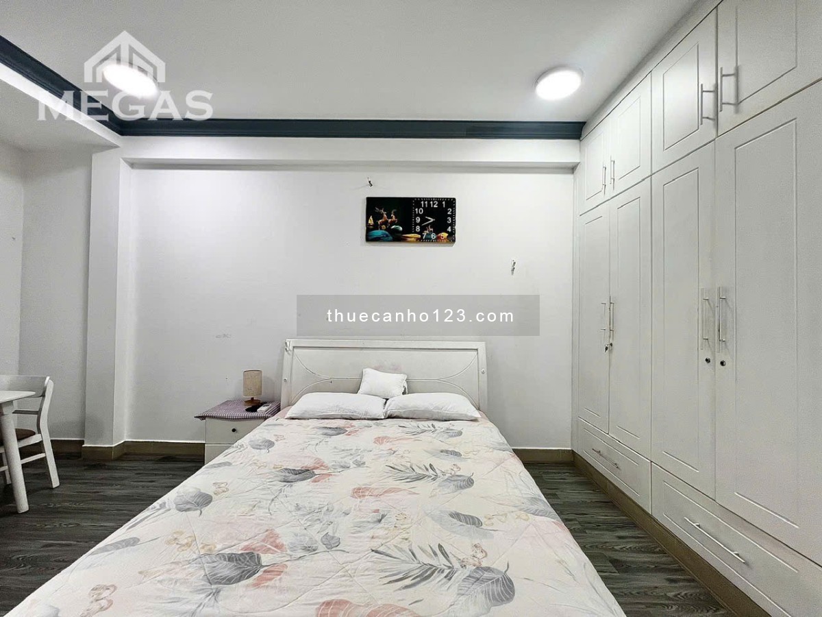 Cho thuê căn hộ ban công full nội thất Q1, ngay công viên Tao Đàn, nút giao Phù Đổng, chợ Bến Thành,