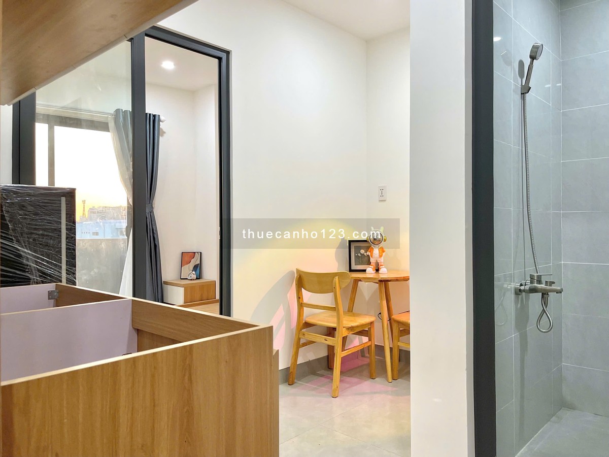 Cho Thuê Căn Hộ Mới 100% nằm ngay Trung Tâm Bình Thạnh gần Ngã Tư Hàng Xanh thuận tiện qua Q1,2,3,10