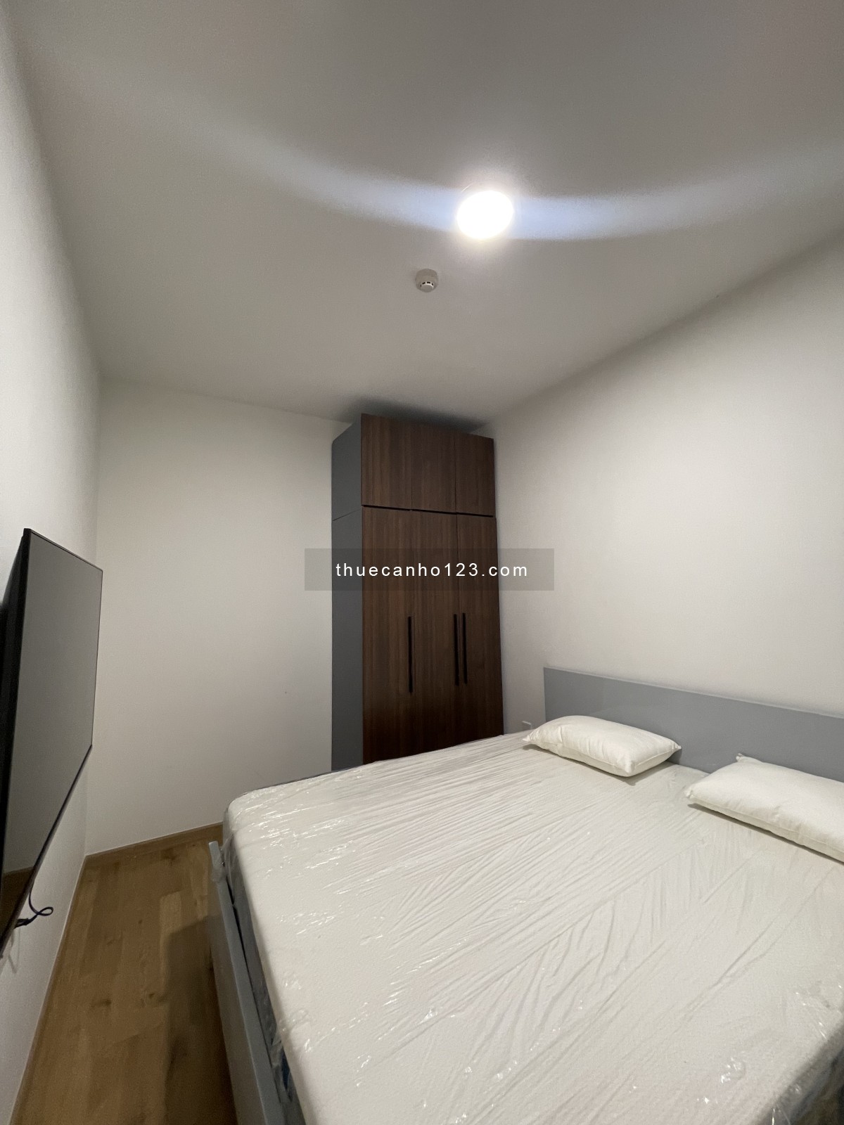 Cho thuê căn hộ 2pn 1wc 61m2 full nội thất cao cấp y hình tại akari city - 77 võ văn kiệt bình tân