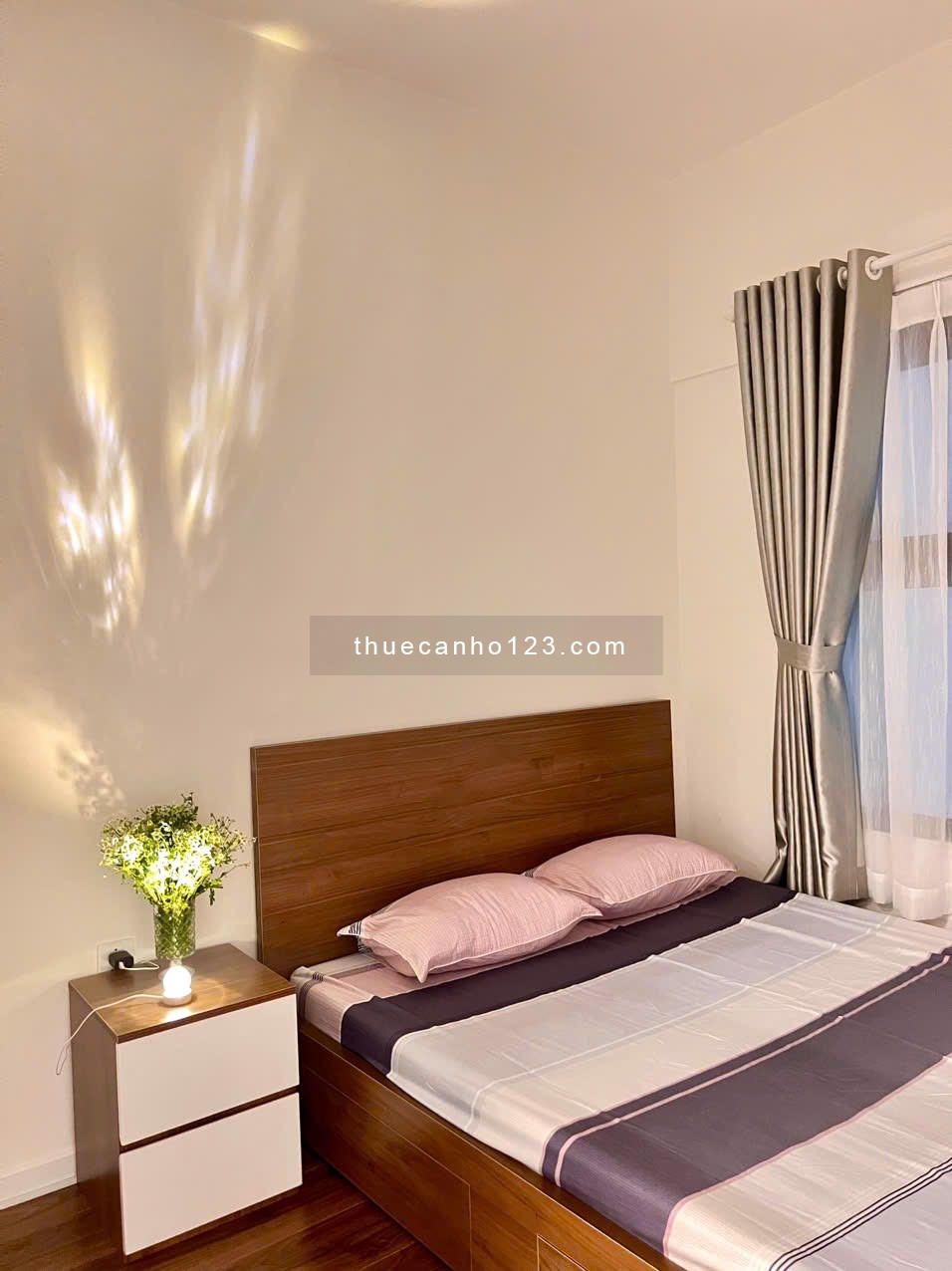 Cho thuê căn hộ Privia 2pn 2wc full nội thất y hình chỉ 13,5tr - Về Q5.3.8.10 Chỉ 10p di chuyển