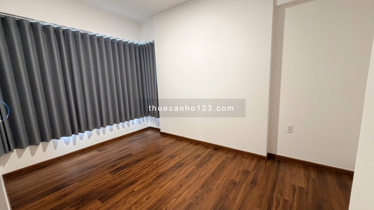 Cho thuê căn hộ 100m2 3pn 2wc có 4 máy lạnh 2 nước nóng rèm cửa kính bếp giá chỉ 13,5tr