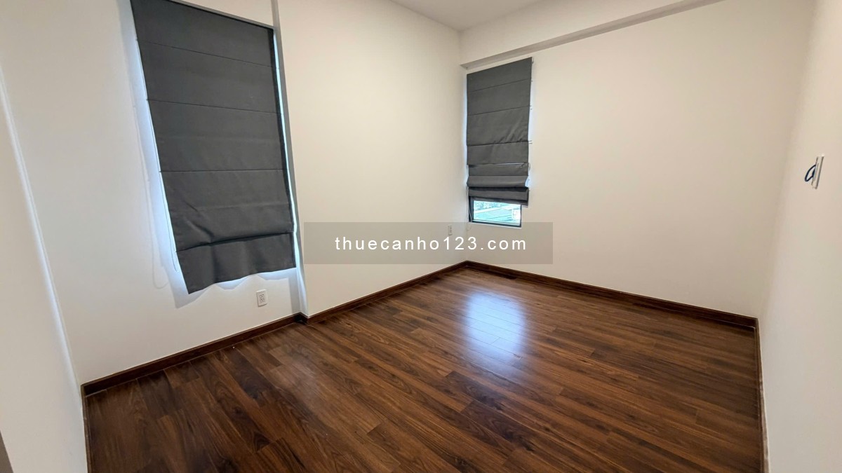 Cho thuê căn hộ 100m2 3pn 2wc có 4 máy lạnh 2 nước nóng rèm cửa kính bếp giá chỉ 13,5tr