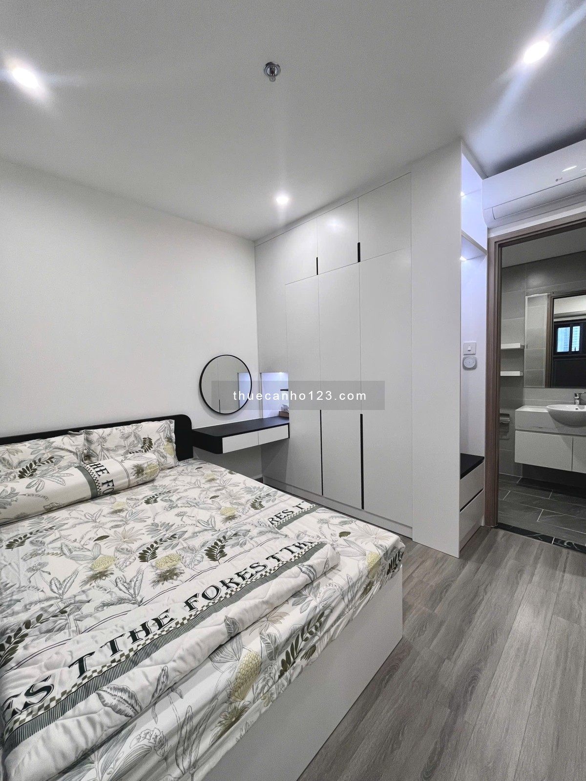 Cho thuê căn hộ góc 2PN+ tại BS8 – Vinhomes Grand Park Quận 9.